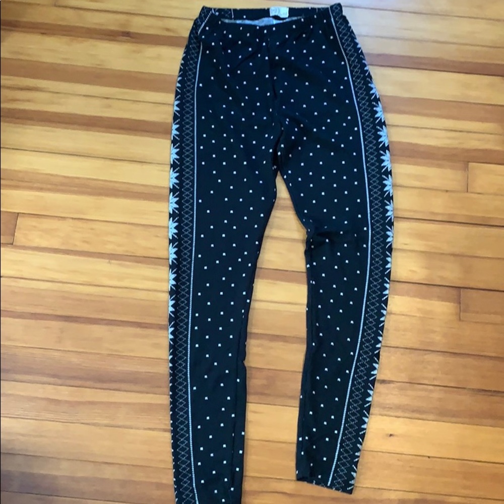 SO snowflake leggings